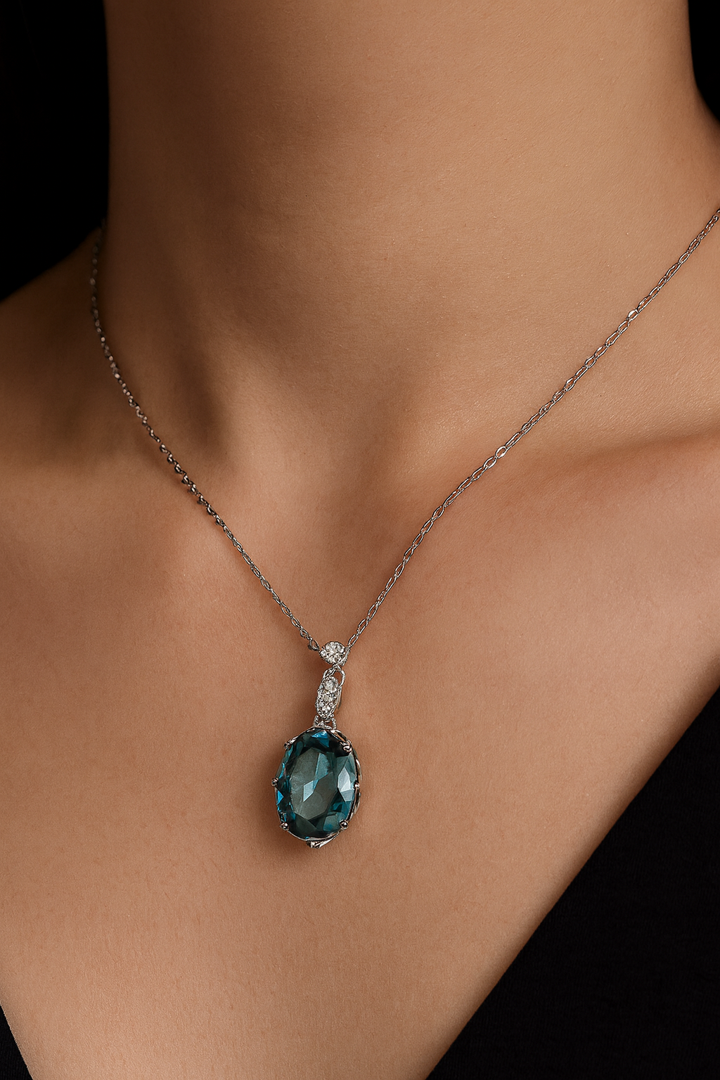 Vintage Oval Gemstone Necklace-Ruvanya