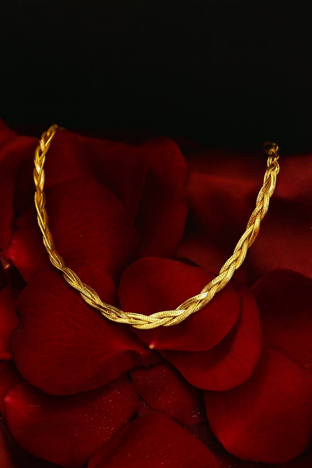 Classic Gold Braid Necklace-Ruvanya