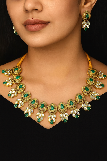 Teardrop Kundan Necklace Set-Ruvanya