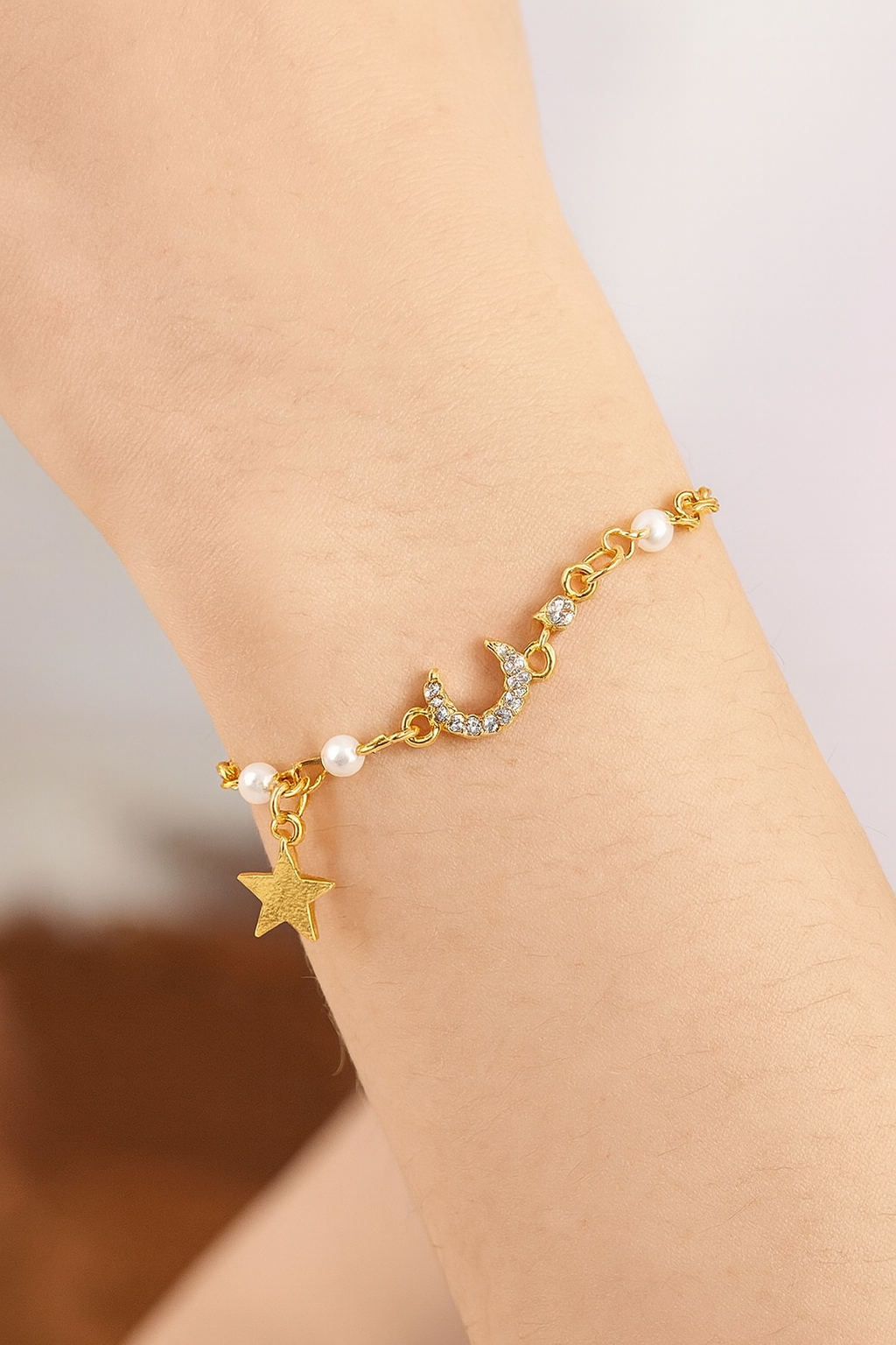 Lunar Radiant Gold Bracelet